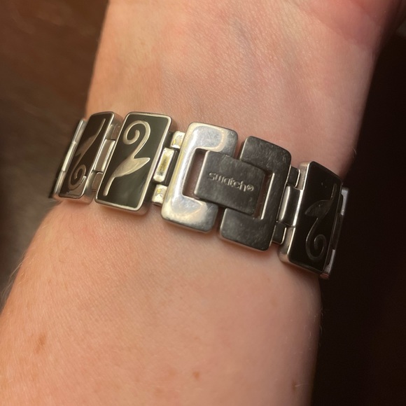 OOPS 👀Swatch Watch AG 2004 stainless steel enamel analog rectangular face - Picture 12 of 13